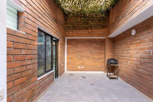 Apartamento En Venta En Conquistadores. Cod V21453