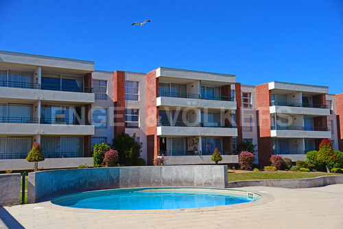 Departamento En Condominio Regata