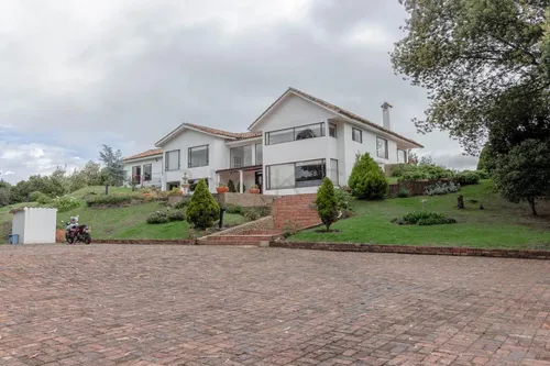 Casa En Arriendo/venta En Altos De Yerbabuena. Cod A5778