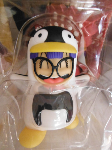 Dr. Slump Arale Figura Anime Edicion Especial Traje Pinguino