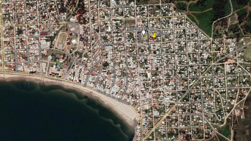 Imagen 8 de 9 de Local Comercial En Piriápolis De Grandes Dimensiones