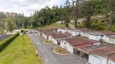 Hotel y resort en venta