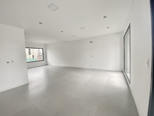 Imagen 7 de 18 de Casa En Venta En Santa Elena - Pilar Del Este