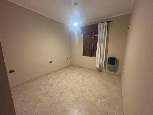 Excelente Casa En Alquiler Zona Sur