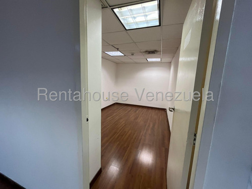Oficina En Alquiler En El Bosque 25-10461 Yf