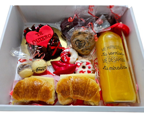 Box/caja Desayuno/merienda San Valentin / Cumpleaños