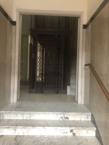 Imagen 2 de 30 de Apartamento En Venta En Montevideo. Excelente Punto! 18 De Julio Y Roxlo
