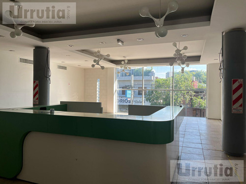 Local En Venta En Avenida Gral Miguel De Azcuenaga Esquina Lugones