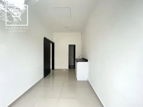 Local En Arriendo En Aguacatala. Cod A10543