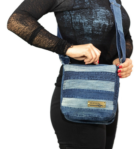 Imagen 9 de 10 de Bolso Mariconera De Mezclilla Reciclada Hecho A Mano