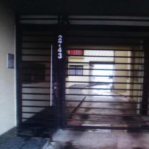 Excelente Cochera En Edificio En San Andres