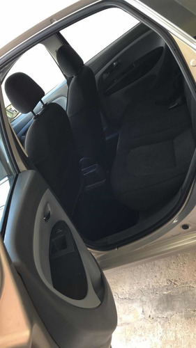 Fiat Linea Essence 16v Flex 4p