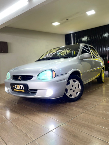 Chevrolet Corsa Classic 1.0 Life Flex Power 4p