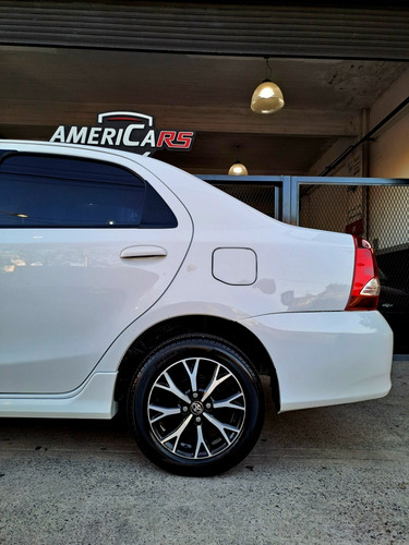 Toyota Etios 1.5 Sedan Xls