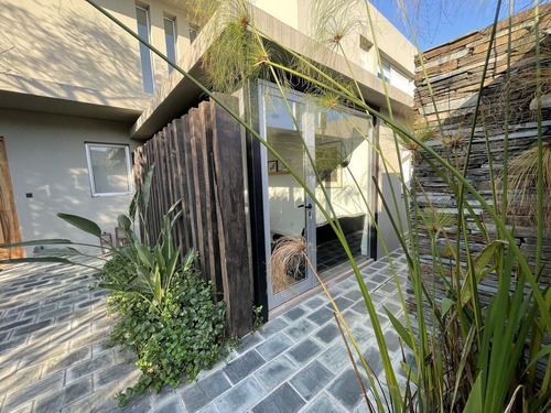 Imagen 4 de 30 de Excelente Casa Muy Moderna, Lote A Espacio Común, Increible Vista