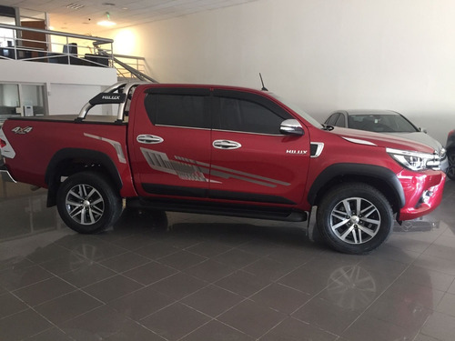 Imagen 4 de 9 de Toyota Hilux 2.8 Dc 4x4 Tdi Srx At 2016