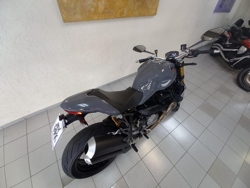 Ducati Monster 1200 S
