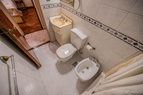 Casa En Venta De 3 Dormitorios Con Pileta En Ciudad Evita