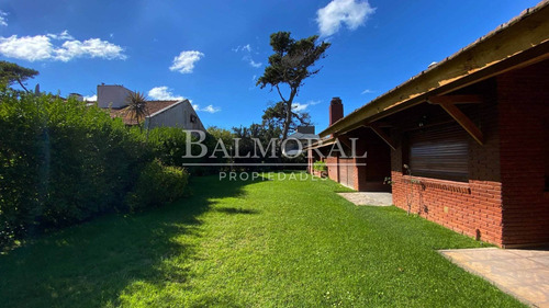 Imagen 22 de 25 de 8813 - En Venta - Pinamar: Zona Centro