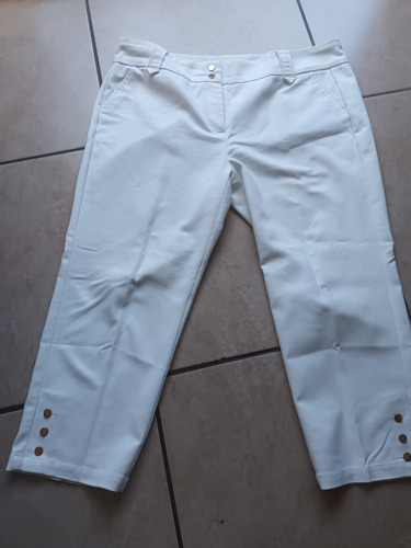Pantalon Capri Color Blanco De Mujer Talle 48