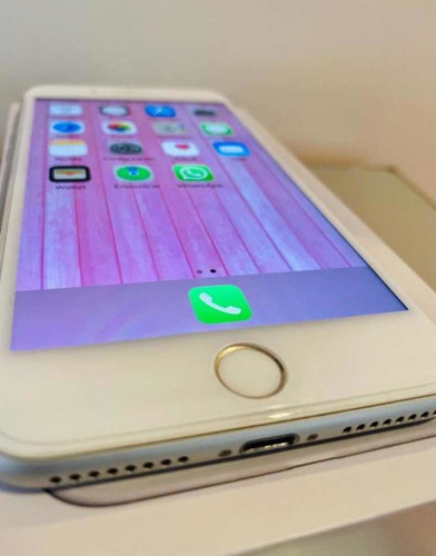 iPhone 8 Plus De 64gb + AirPods