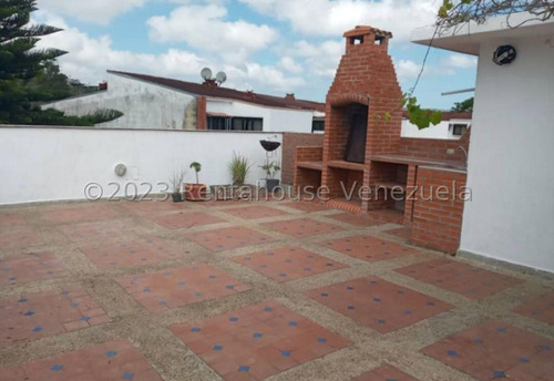 Casa En Venta En Los Parques 24-13456 Yf