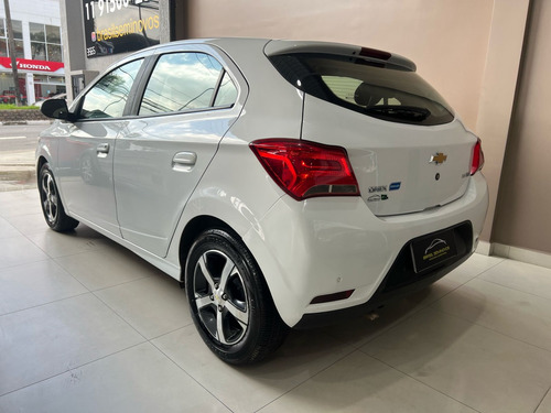Chevrolet Onix 1.4 MPFI LTZ 8V FLEX 4P MANUAL