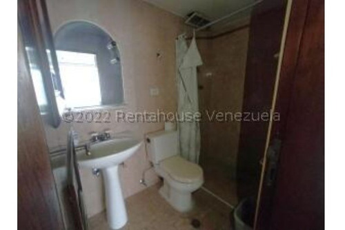 Imagen 18 de 30 de #23-14414 Excelente Casa Para Uso De Oficina En El Rosal