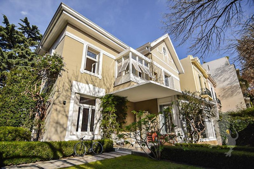 Imagen 1 de 30 de Residencia - 12 Amb - Jardín C/acceso Privado A Bac - Cocheras - Playroom - Belgrano R
