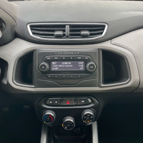 Chevrolet Onix 1.0 MPFI LT 8V FLEX 4P MANUAL