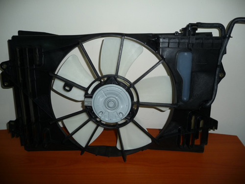 Electroventilador Toyota Corolla  2004 Al 2008 Tyc