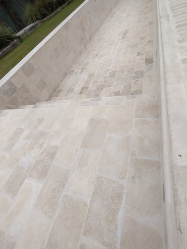 Losetas De Marmol Travertino Rustico Alisado De 30x30x1,2 Beige Natural Rustico Alisado