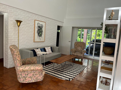 Casa Chalet En Alquiler En Club De Golf Las Praderas De Luján