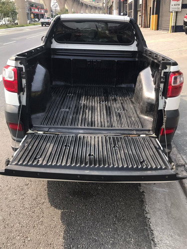 Imagem 7 de 10 de Fiat Strada Working 1.4 Flex Manual