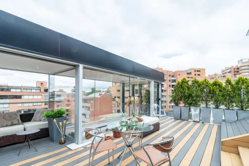 Casa En Arriendo/venta En Los Rosales. Cod A12449
