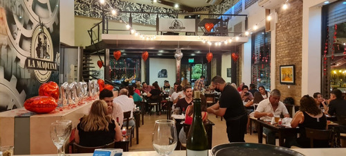 Imagen 12 de 14 de Restaurante En Pleno Funcionamiento, Venta Por Viaje!!! Histórico En San Rafael!!