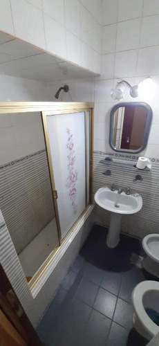 Imagen 2 de 14 de Chalet En Venta En Valentin Alsina
