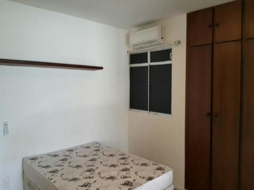 Imagem 13 de 14 de Apartamento De 1/4, Nascente, Mobiliado, Varanda, Área De Serviço - Cv67a11 - 70300214