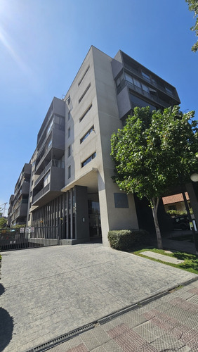 Se Vende Depto 2d +2b+ Est+ Estar. Ñuñoa, Metro Plaza Egaña