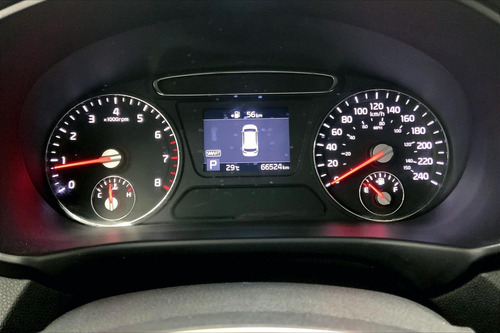 Imagen 24 de 25 de Kia Sorento 5 Pts Ex, L4, Ta, A/ac, Piel, 7 Pas, Ra-18