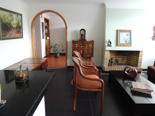 Vendo O Permuto Hermoso Apartamento En Santa Bárbara