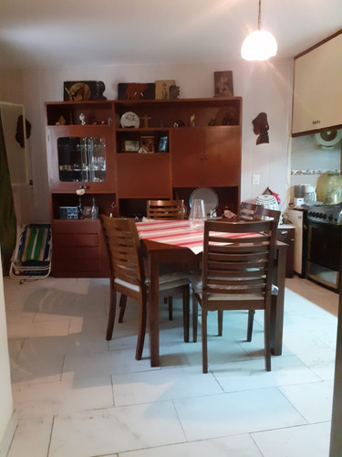 Vendo Casa Muy Linda Con Todo Lo Que Buscas. P. U 178m2 Jardín, Garaje, 3 Dorm, 2 Baños, Fondo, Parrillero, Azotea, Todo En Una Planta. Usd 265.000 Dólares