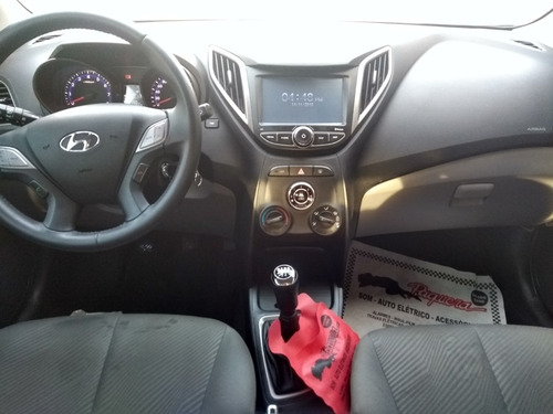 Hyunda Hb20s 1.6 Premium Manual 2014/2015