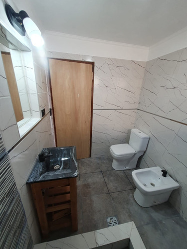Casa A Estrenar 3 Ambientes Con Parrilla Y Entrada Para Vehículo - Financiada