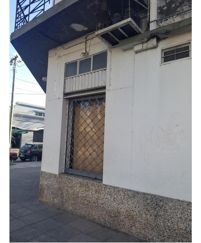 Imagen 2 de 15 de Edificio Comercial - Marcos Paz
