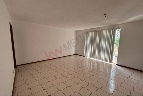 Amplia Casa En Venta En Loma Dorada Con Vista A Los Arcos