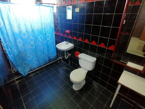 Imagen 8 de 30 de Terreno En Fresca Zona Residencial 4900mt2 Propio. Casa Anexo Con Piscina Y Otras Bomdades En Venta En Cabudare. Jg Lopez Tlf 04145533925 Cod. 22-15071, Lara, Venezuela