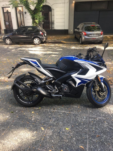 Bajaj Rouser Rs 200 Abs 2017