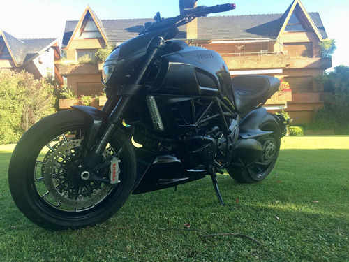 Imagen 6 de 20 de Ducati Diavel Dark