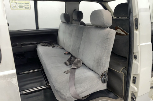 Kia Pregio 3.0 Prgg 8 L 2002